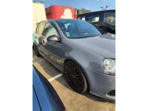 Volkswagen Golf R32 3.2 A (COE Till 10/2028)