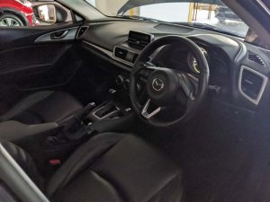 Mazda 3 Sedan 1.5 At Eu6