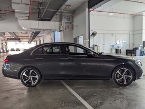 Mercedes Benz E300 Sedan Avg