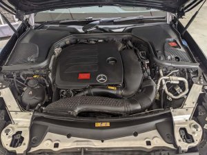 Mercedes Benz E300 Sedan Avg