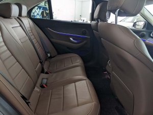 Mercedes Benz E300 Sedan Avg