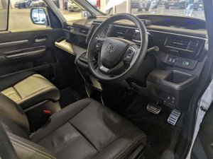 Honda Stepwagon Spada 7 Seater 1.5 Cvt