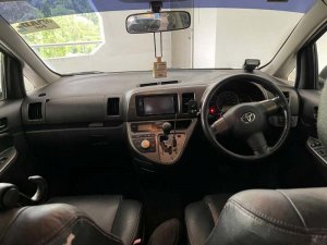 Toyota Wish 1.8 A (COE Till 12/2027)