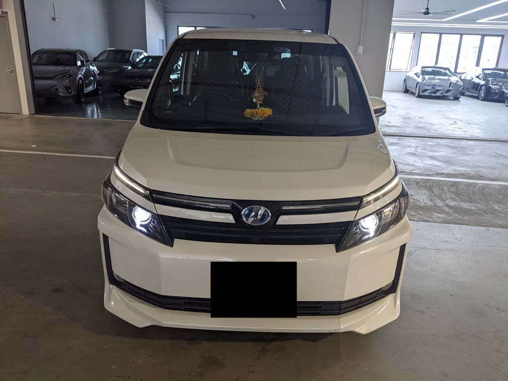 Toyota Voxy Hybrid 1.8v Auto (Hybrid)
