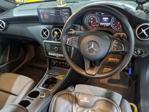 Mercedes Benz A180 FL Style (R17 HLG)