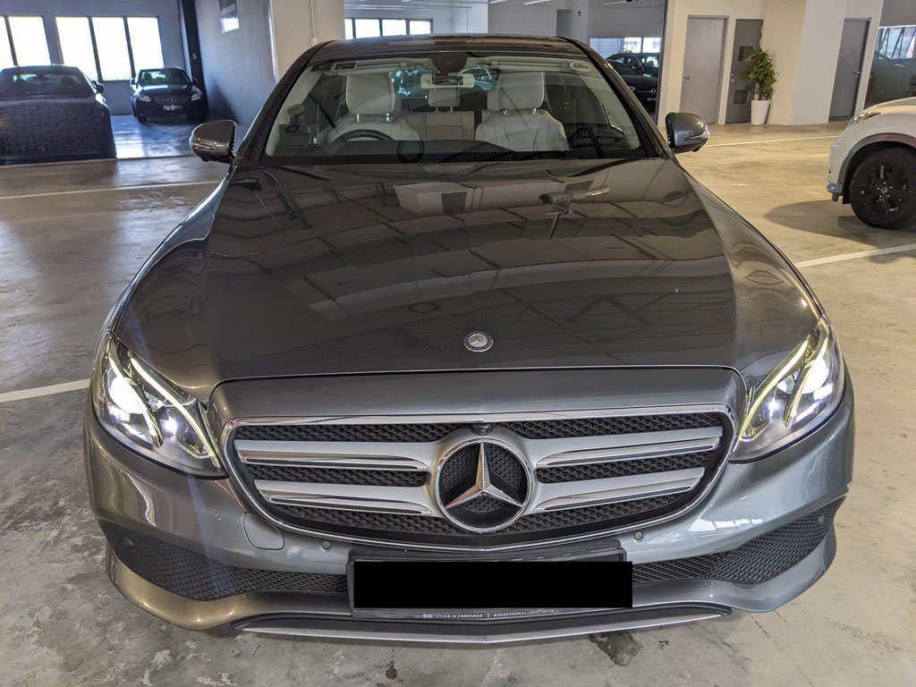 Mercedes Benz E200 Avg (r18 Led)