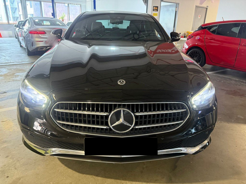 Mercedes Benz E200 Sport M (Hybrid)