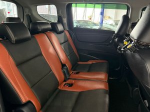 Toyota Sienta 1.5g A (Hybrid)