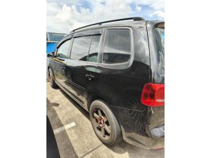 Volkswagen Touran 1.4l At Tsi 1t32b4 (COE Till 06/2031)