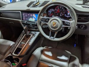 Porsche Macan S A