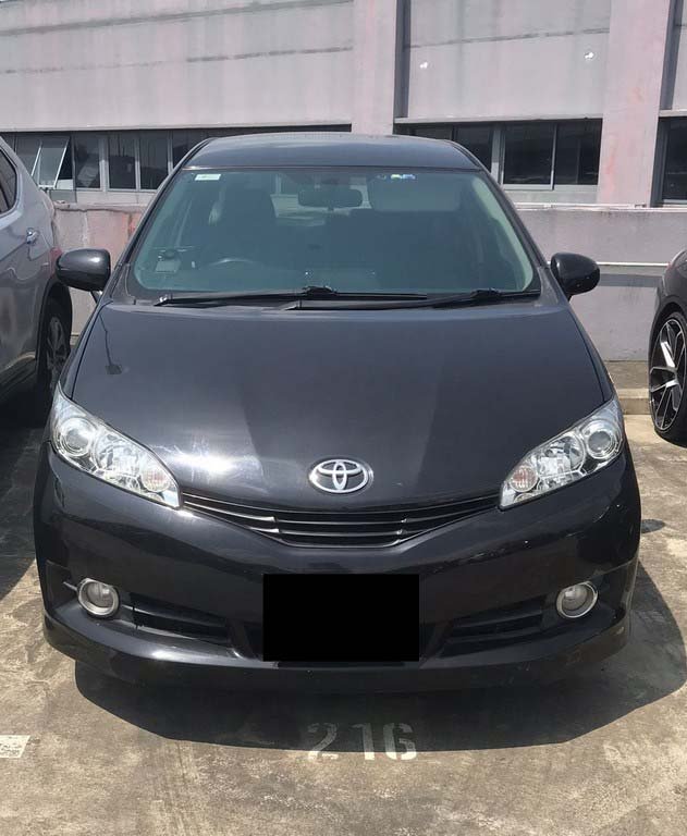 Toyota Wish 2.0 Auto (COE Till 04/2029)