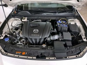 Mazda 3 4dr 1.5 At M Hybrid Elegance I2 (Hybrid)