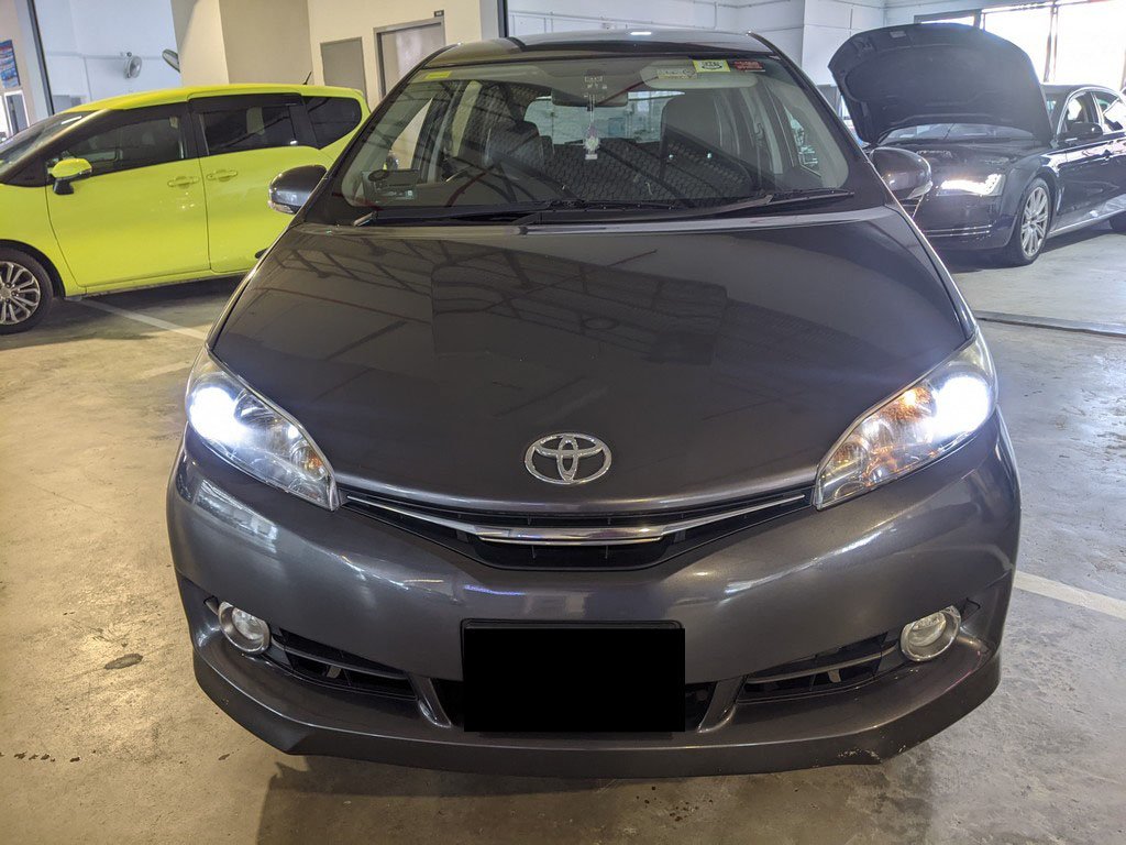 Toyota Wish 1.8 Cvt