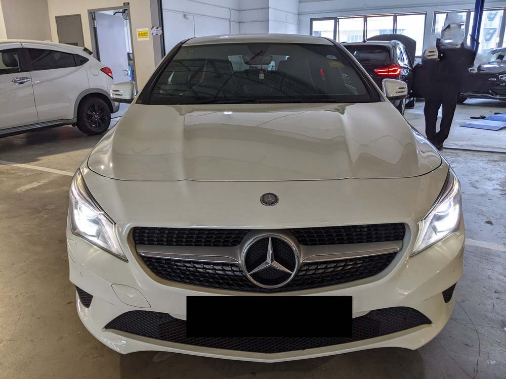 Mercedes Benz CLA180 (R18 BI)