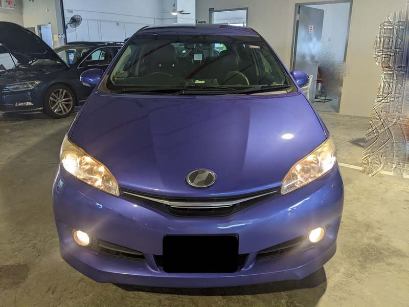 Toyota Wish 1.8x Cvt Abs D/airbag 2wd 5dr