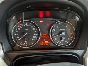 BMW 323i A (COE Till 08/2030)