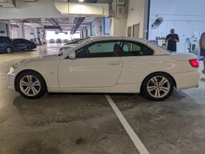 BMW 323i A (COE Till 08/2030)