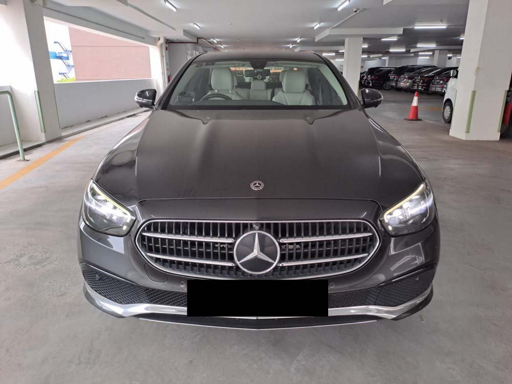 Mercedes Benz E200 Sedan Avg