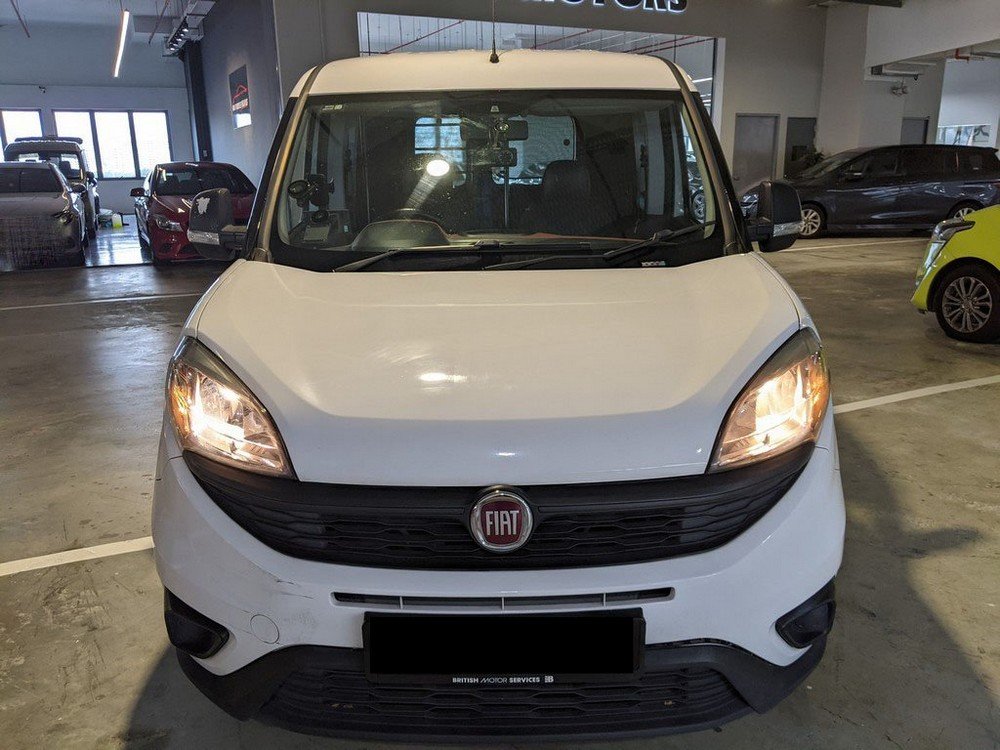 Fiat Doblo Cargo Maxi 1.6 MTJ 6MT Glaze