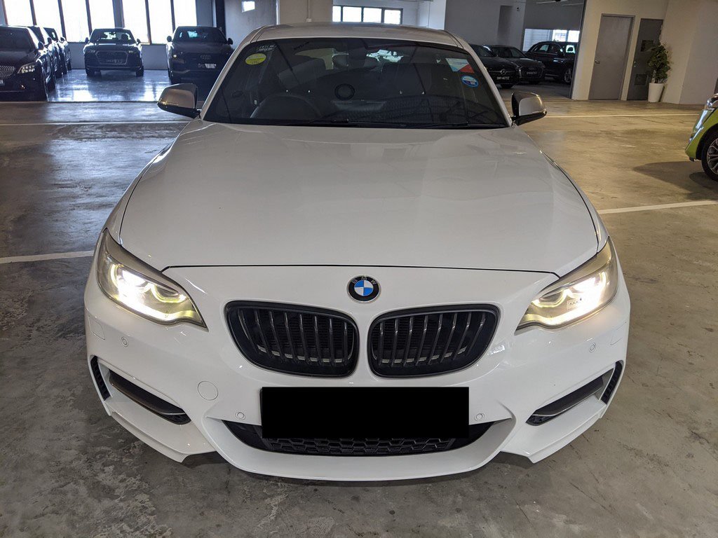 BMW M135i 5dr At Abs D/airbag Hid Nav (COE Till 12/2027)