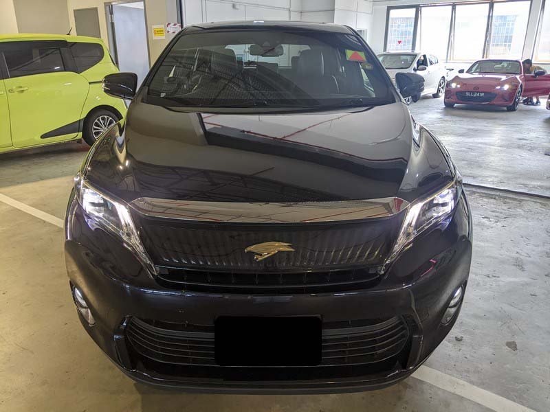 Toyota Harrier Premium 2.0 A