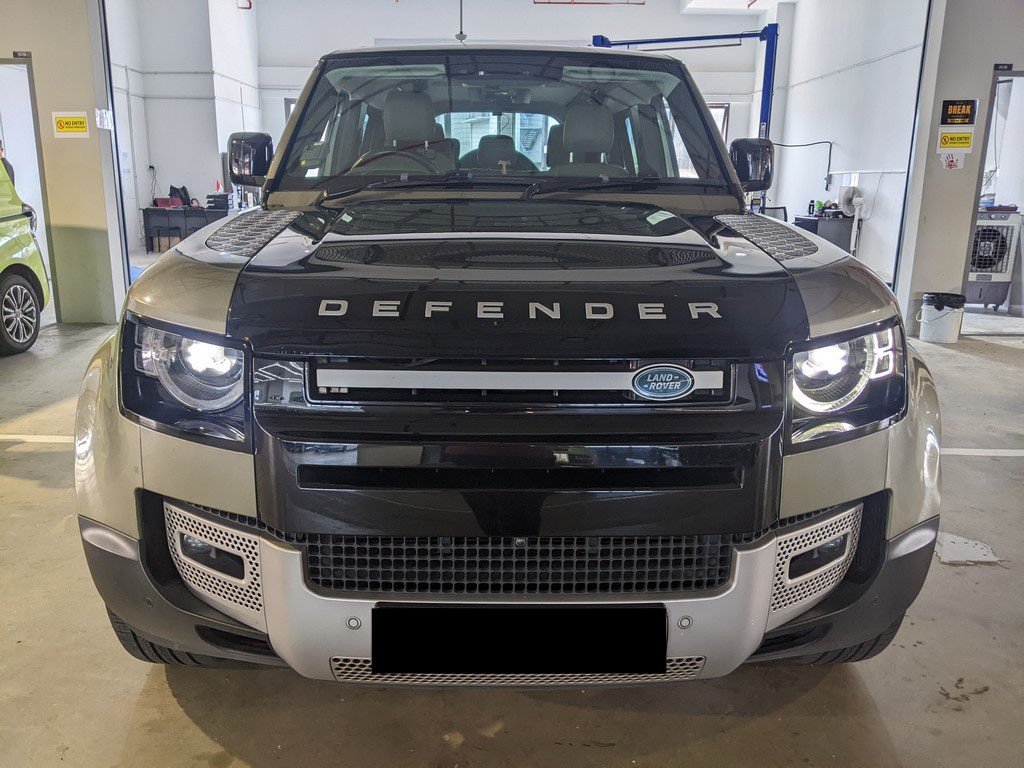 Land Rover Defender 110 2.0p Awd 5 Seater