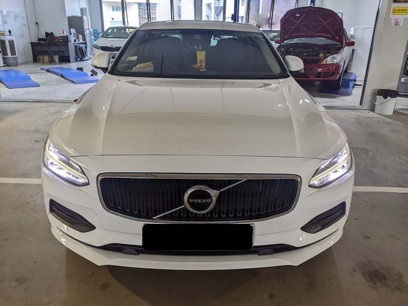 Volvo S90 T5 Momentum