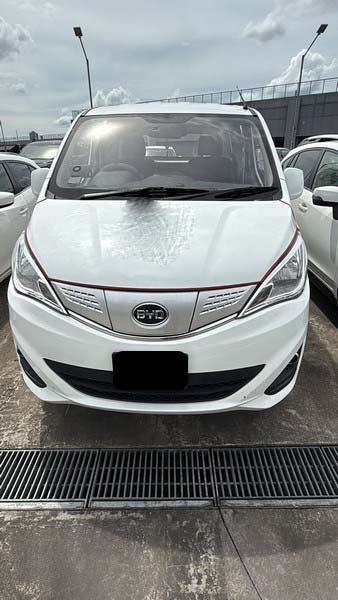 Byd Et3 (Electric Vehicle)