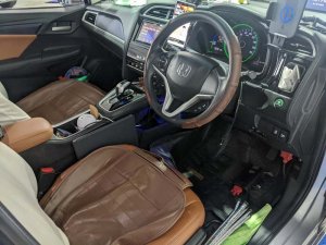 Honda Shuttle 1.5 Auto (Hybrid)