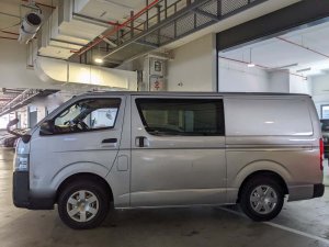 Toyota Hiace DX 3.0 Auto