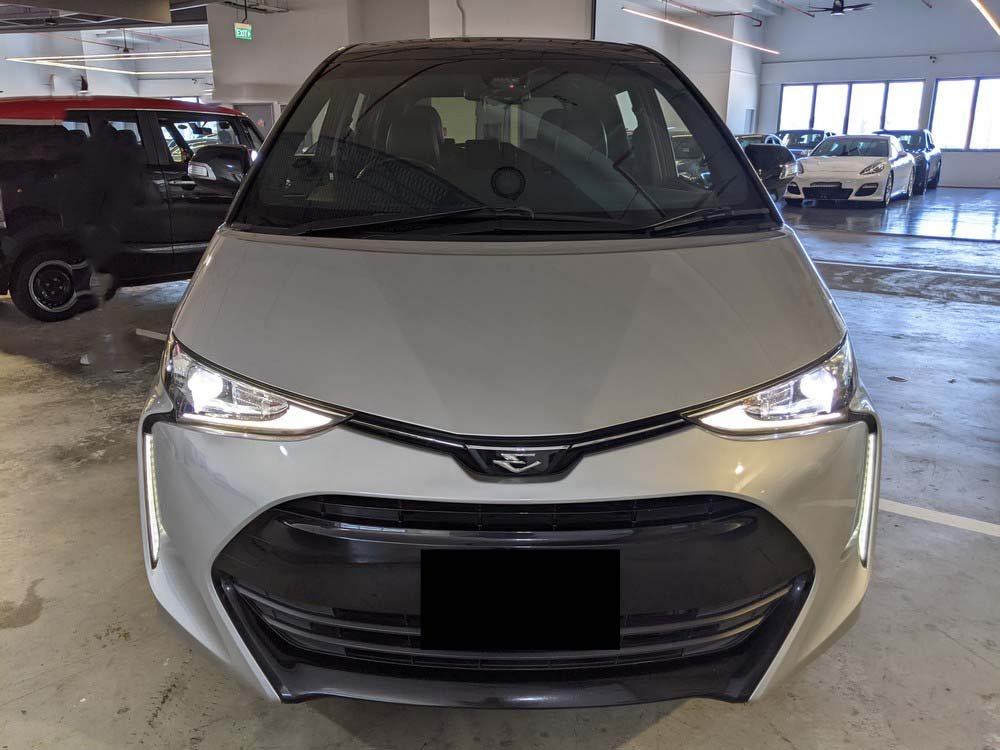 Toyota Estima Aeras Premium 2.4 Cvt