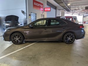 Toyota Camry 4dr Sedan (at) Elegance (Hybrid)