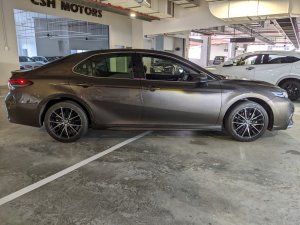 Toyota Camry 4dr Sedan (at) Elegance (Hybrid)