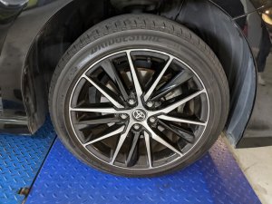 Toyota Camry 4dr Sedan (at) Elegance (Hybrid)