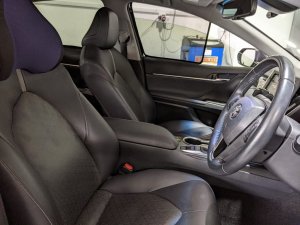 Toyota Camry 4dr Sedan (at) Elegance (Hybrid)