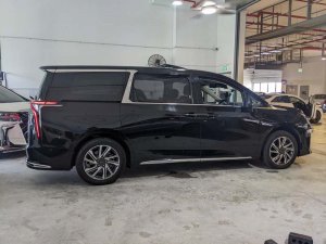 Maxus Mifa 9 Sunroof (Electric Vehicle)