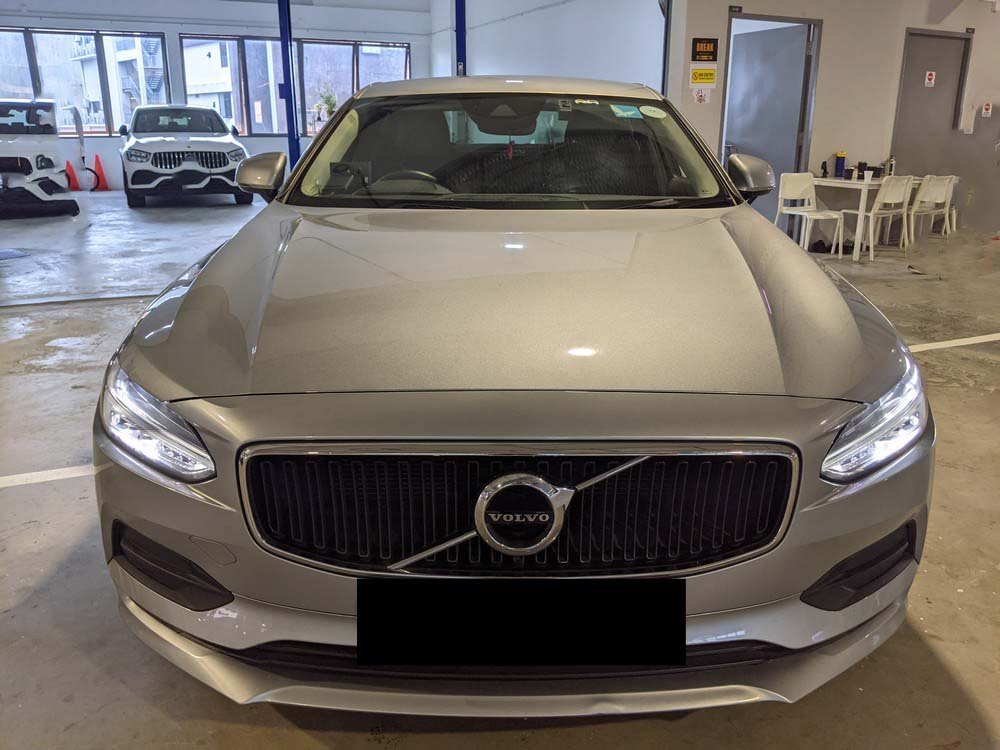 Volvo S90 T5 Momentum