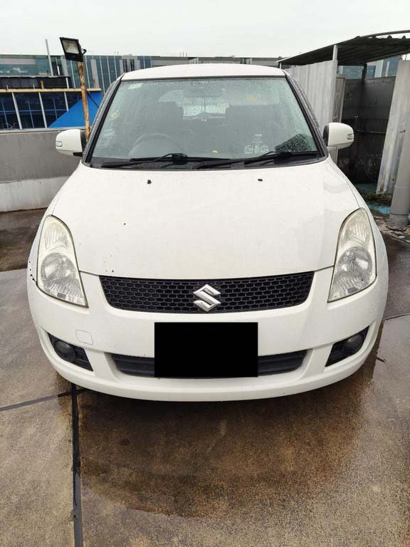 Suzuki Swift 1.5 AT Abs Airbag 2wd (COE Till 12/2028)