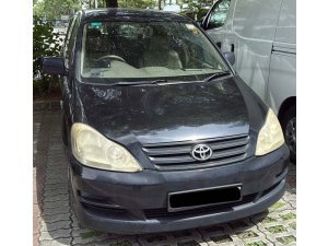 Toyota Picnic Auto W/o Roof Rack