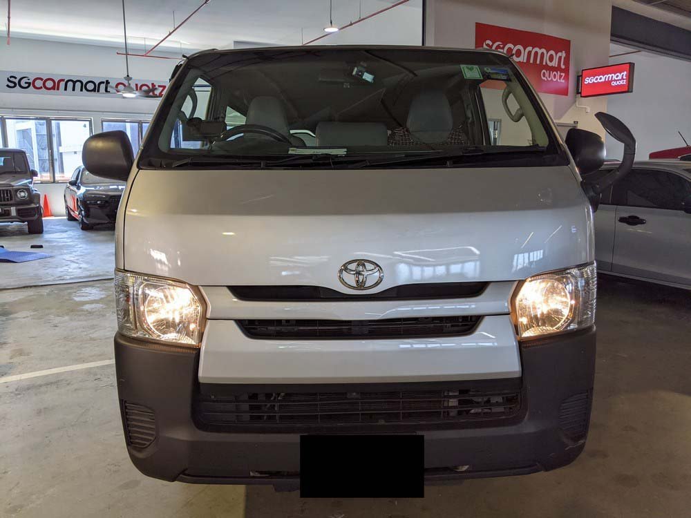 Toyota Hiace DX 3.0 Auto