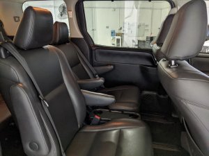 Toyota Noah 7 Seater 1.8 X Cvt (Hybrid)