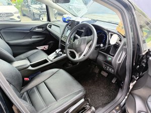 Honda Shuttle 1.5 Hybrid Cvt Abs D/airbag 2w (Hybrid)