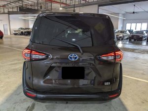 Toyota Sienta 1.5x Cvt (Hybrid)