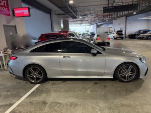 Mercedes Benz E300 Coupe (r19 Led Sr)