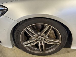 Mercedes Benz E300 Coupe (r19 Led Sr)