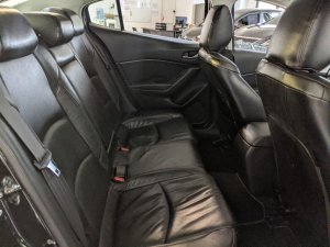 Mazda 3 Sedan 1.5 At Eu6