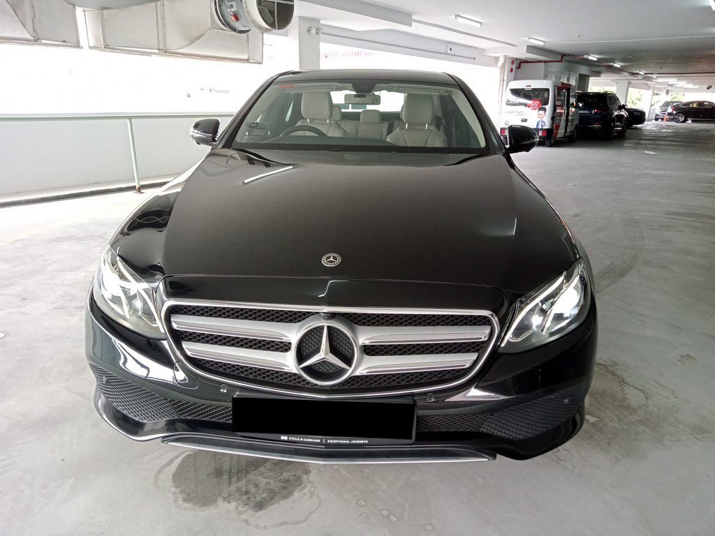 Mercedes Benz E200 Avg (r18 Led)