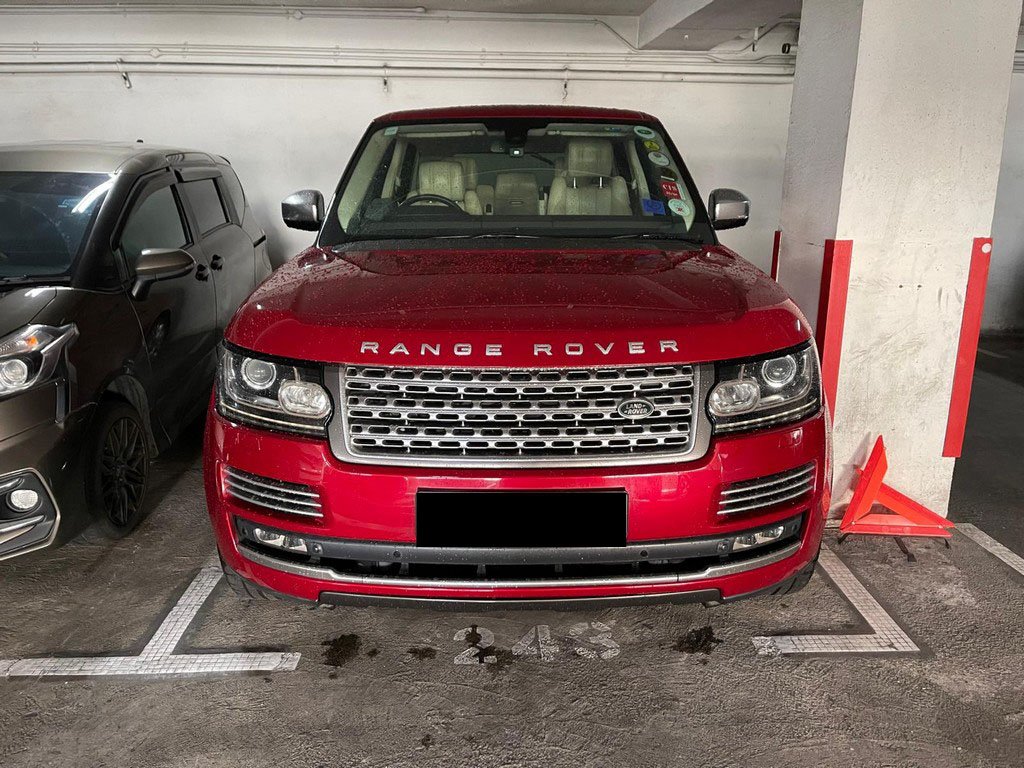 Land Rover Range Rover 5.0sc (COE Till 04/2033)