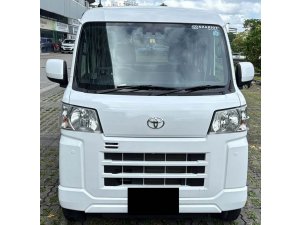 Toyota Pixis Cruise Turbo 660 CVT