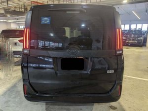 Toyota Noah 1.8x Cvt (Hybrid)